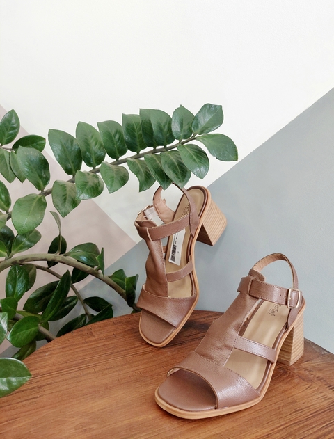 Sandália Couro Retro Talita - comprar online