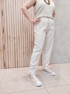 Calça Mom Bolsos Geométricos Edna - Mosfet Store