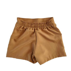 Short-saia com Fenda
