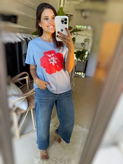Remera Emilia Celeste - comprar online