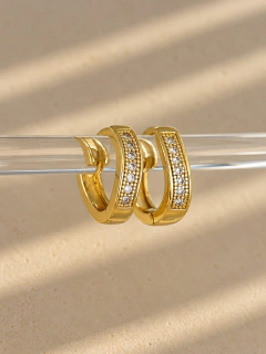 ARGOLLAS SINGLE 1,3 CM - ACERO DORADO - Hosanna Joyas
