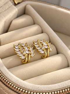 AROS SHINE LEAF - ACERO DORADO - Hosanna Joyas