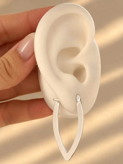 ARGOLLAS MAURINE 1,9 CM - ACERO BLANCO - Hosanna Joyas
