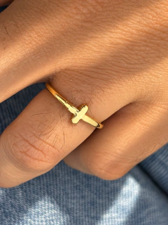 ANILLO CRUZ LISA - ACERO DORADO - tienda online