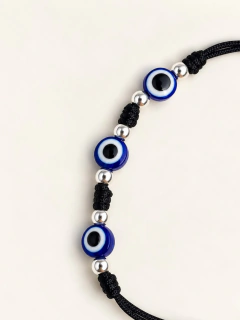 PULSERA HILO AJUSTABLE OJITO AZUL TRIPLE BLACK - PLATA - tienda online
