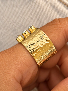 ANILLO GHALIA - ACERO DORADO en internet