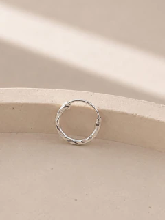 ARGOLLA SOLITARIA PIERCING ADRIANO 0,8 CM - PLATA - tienda online