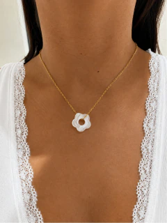 CONJUNTO FLORÓN WHITE - ACERO DORADO