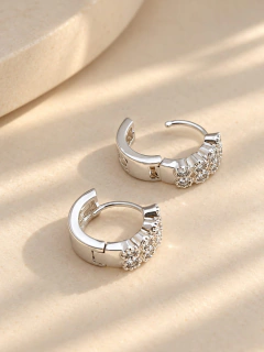 ARGOLLAS ZULA 1,4 CM - ACERO BLANCO - Hosanna Joyas