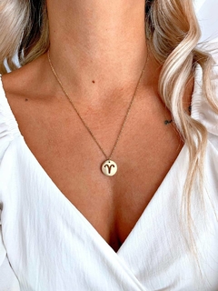 CONJUNTO ZODIACAL ARIES - AC DORADO en internet