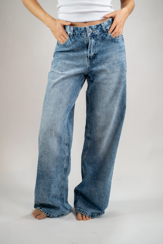 Jean wide lisboa talla 30 Amatista