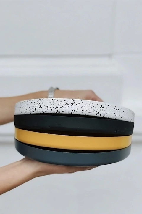 PLATO METÁLICO GRANDE