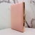 Clutch Quadrada Rosa Claro Lisa - Detalhes Dourado - comprar online