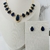 Conjunto festa colar e brinco gotas azul bic banhado a ouro 18k na internet
