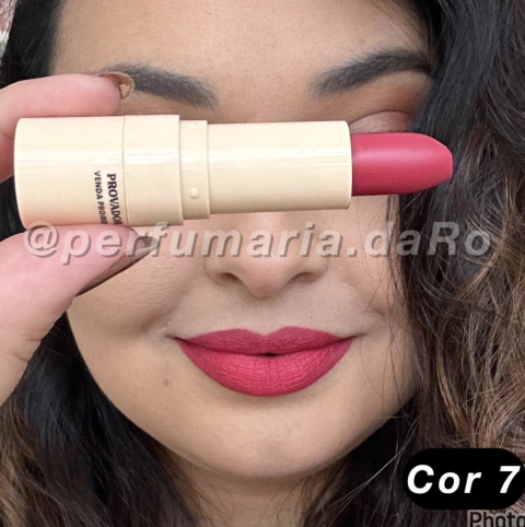 (HB548-BG07) Labial en barra Velvety Linea Glass TONO BG07- RUBY ROSE