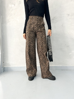 Pantalon ZULÚ Marrón, $38.580 transferencia.