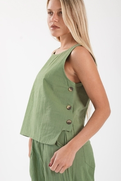 Remera VERA Militar - Transferencia $23.775