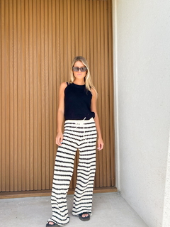 Pantalon AFRODITA crudo y negro - Transferencia 39.525 en internet