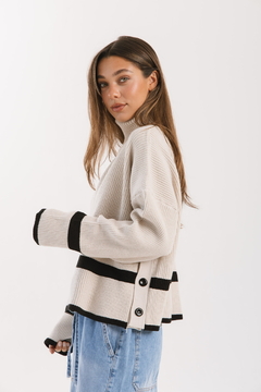Poleron NAPOLES Beige - Transferencia $52.050 en internet