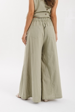 Maxi Wide JAMES Verde - $44.775 Transferencia - RP boutique