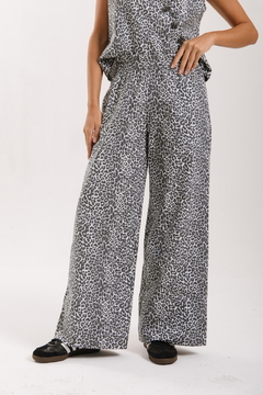 Pantalon KIM Animal print - Transferencia $48.675 - comprar online