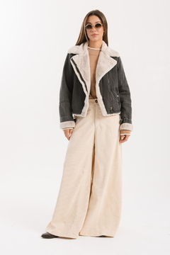 Campera MUNICH Negra - Transferencia $134.775 en internet