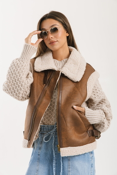 Chaleco PATAGONIA Chocolate - Transferencia $80.025 en internet
