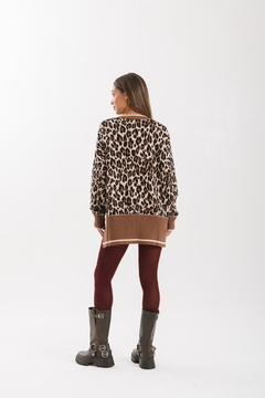 Sweater ANIMAL PRINT Chocolate y Beige - Transferencia $47.025