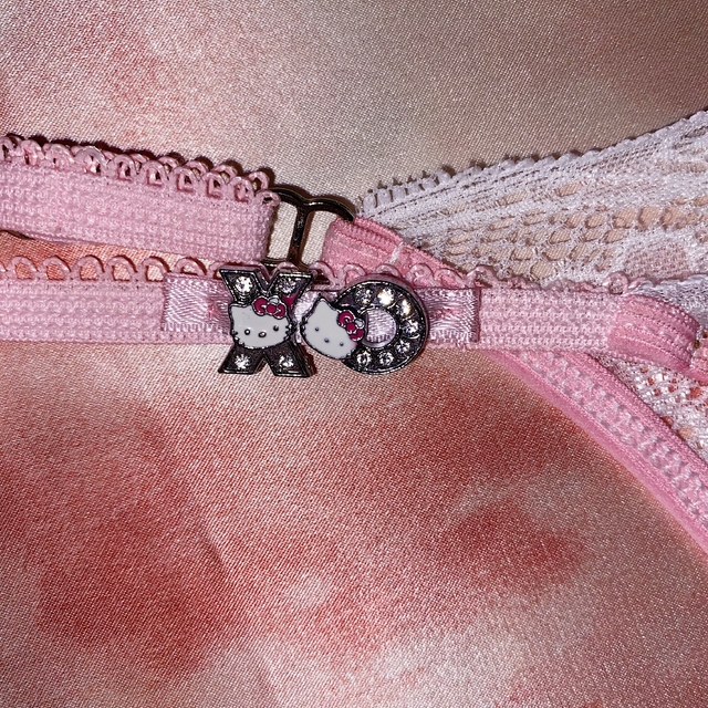 Pinky Kitty Thong thumbnail 2
