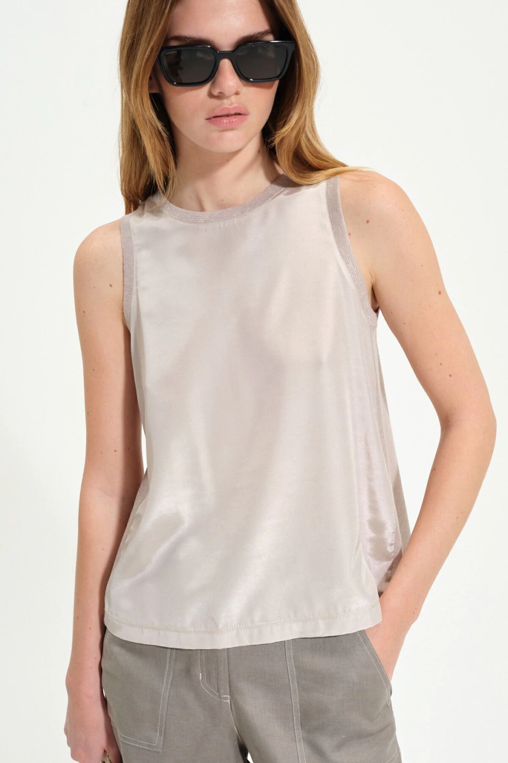 MUSCULOSA NINA II