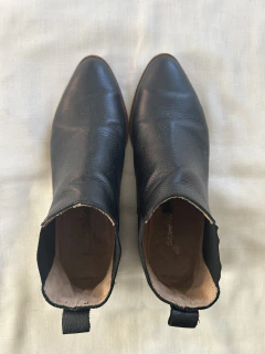 Botas cortas negras - talle 38 - Cocorila