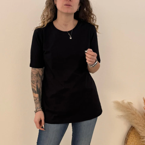 Remera Fatima Negro