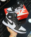 Tênis Nike Air Jordan 1 Preto e Branco