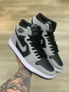 Tênis Nike Air Jordan 1