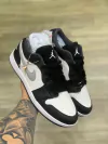 Tênis Nike Jordan 1 Low Branco e Preto