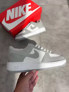 Tênis Nike Air force Cinza Branco - loja online
