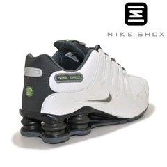 Tênis Nike Shox nz 4 molas branco e verde - loja online