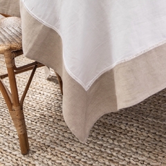 MANTEL LINO BLANCO/BORDE NATURAL