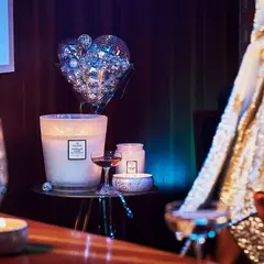 SPARKLING CUVEE VELA EN FRASCO DE VIDRIO GIGANTE - SENTIDO