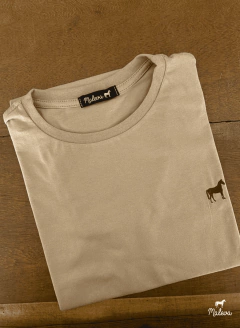 T-Shirt Básica Mas na internet