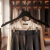Perchas de Madera en Negro con Broches Pack x 100 - M4206N - Morshop Equipamientos