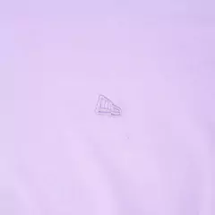 Camiseta New Era Regular Core Rosa na internet