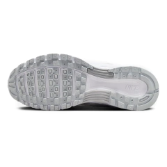 Tênis Nike P-6000 Feminino