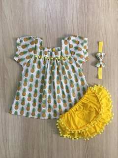 Vestido Pompom Abacaxi Branco com Tiara