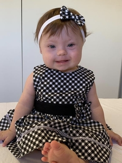 Vestido Xadrez Preto com Tiara