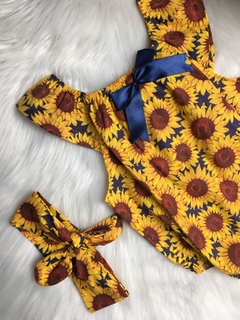 Romper Girassol Fundo Escuro com Laço - G - comprar online
