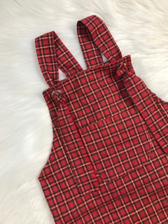 Jardineira Ilhós Xadrez Vermelho com Dourado - comprar online