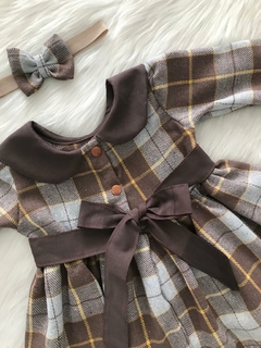 Vestido Xadrez Bege Flanelado com Tiara - loja online