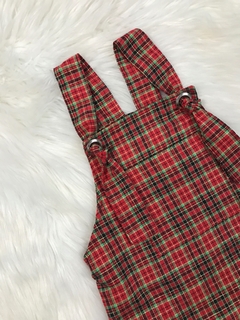 Jardineira Ilhós Xadrez Vermelho - P (0 a 3 meses) - comprar online