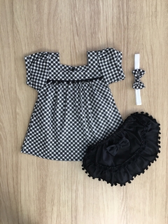 Vestido Pompom Xadrez Preto com Tiara